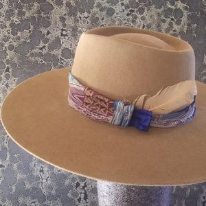 Handmade beaver blend fur felt hat